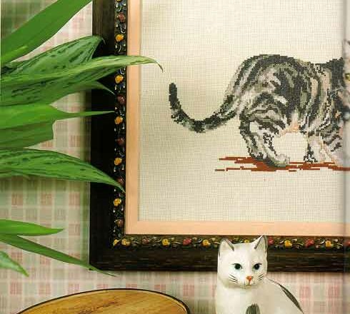 Bel quadro punto croce con gatti tigrati grigi (1)