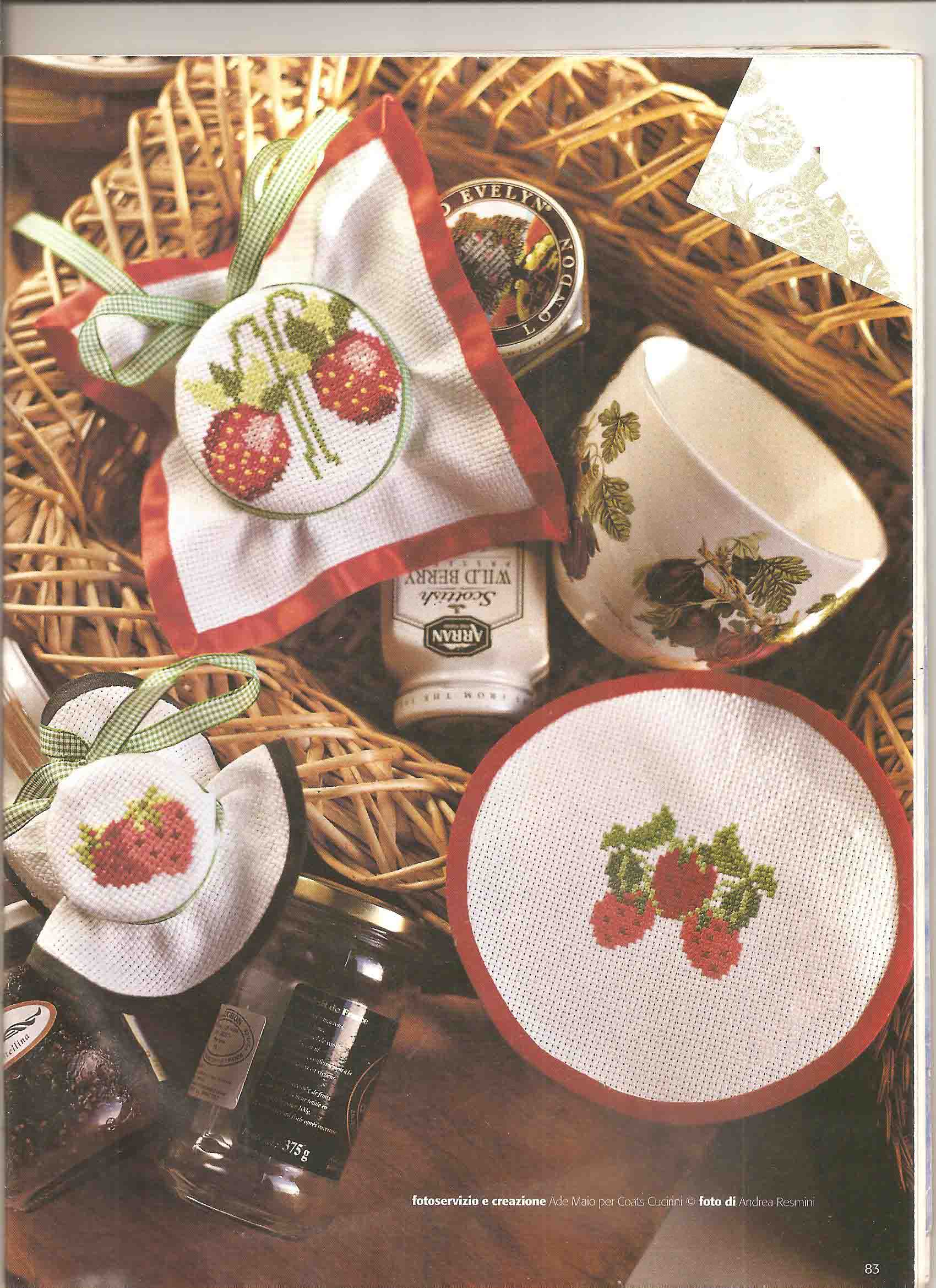 Copribarattoli marmellate fragola punto croce (2)