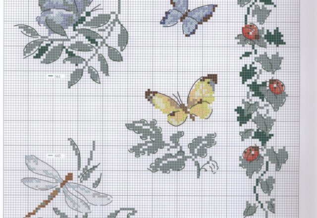 Farfalle foglie e coccinelle schema punto croce