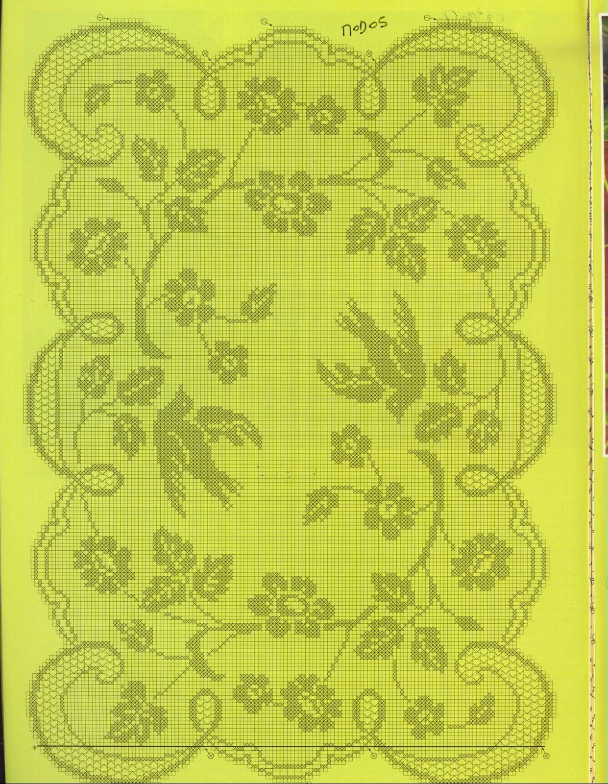 centro rettangolare ramo di fiori e colombe (2)