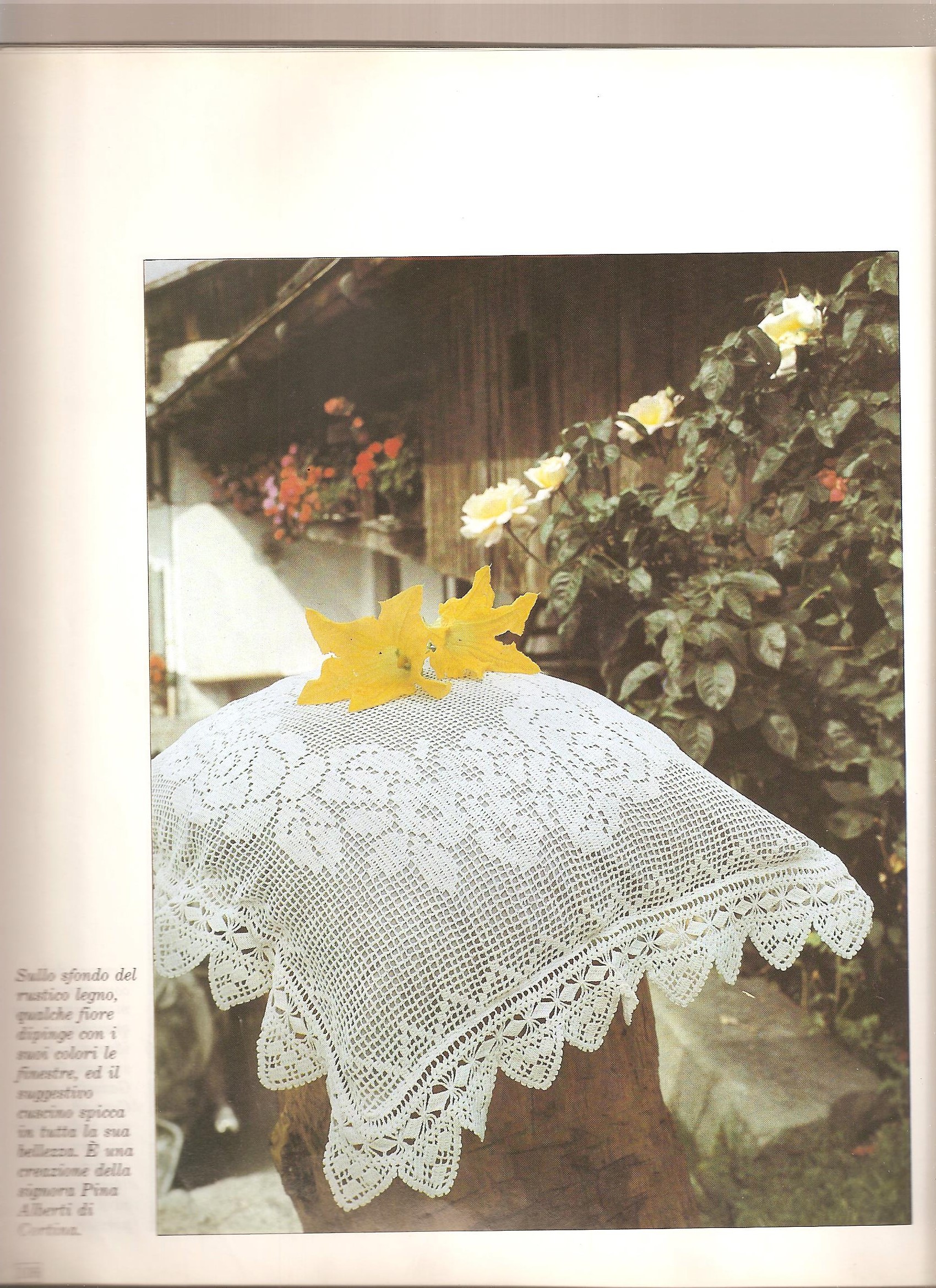 cuscino filet ghirlanda rose1