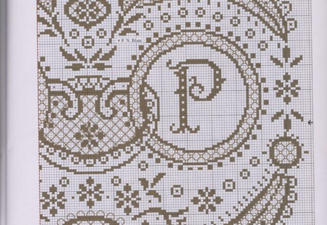 cuscino pizzo finissimo iniziali (3)