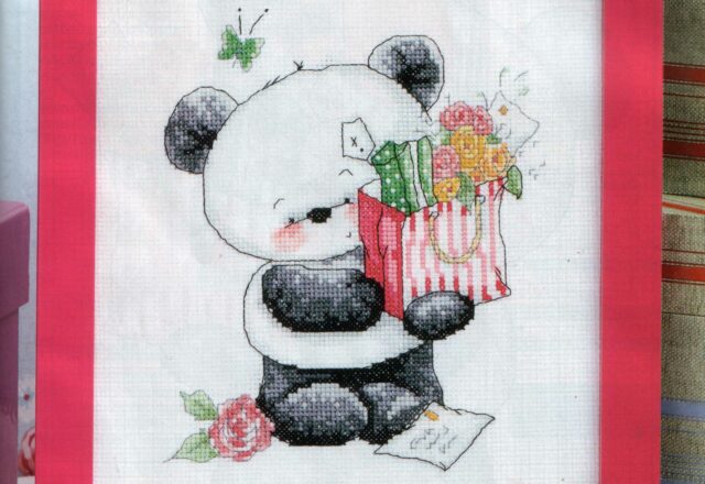 panda dolce con sacchetto di doni (1)